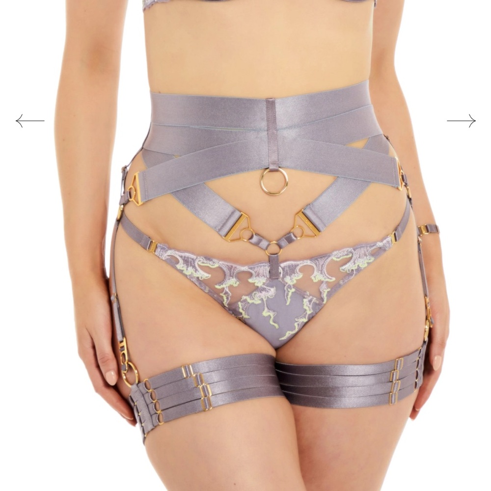 NWT Bordelle Bondage Webbed Garters tundra adjustable 24k gold purple